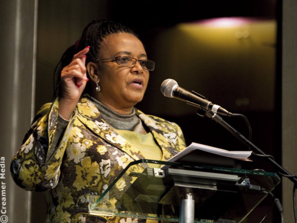 Edna Molewa