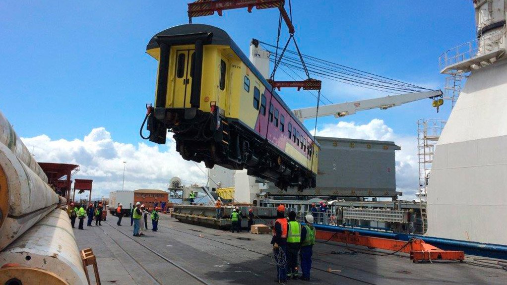IN THE AIR
Dominex delivered eight sleeper coaches,  two restaurant/kitchen coaches and one power car to Angola’s major railway line, Caminho de Ferro de Benguela
