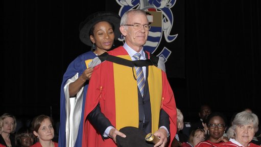 Wits honours Anglo doctor for role in ARV therapy roll-out