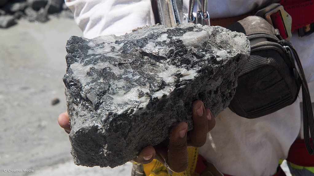 PRODUCTION RECOVERY
Platinum production in 2015 could outstrip the 2013 total of 4.21-million ounces 
