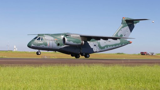 New Brazilian military transport makes first flight