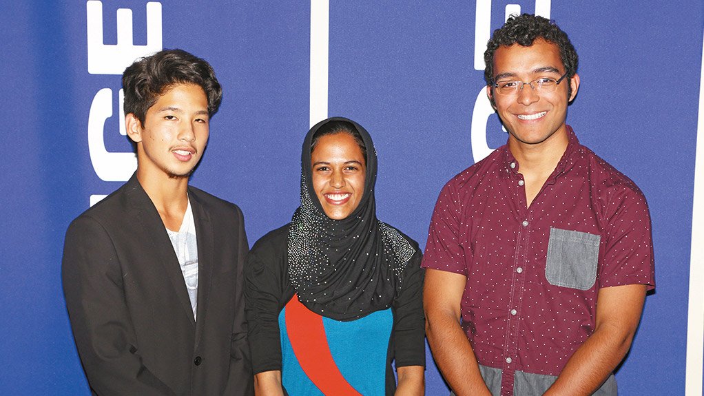 Second in the region and second nationally was Hideaki Kasai from Livingston High School who also is studying medicine at University of Stellenbosch. (Black Blazer)
 
First in the Western Cape region and the top EMSS National Student of the year was Faatimah Jada from Rylands High School (Young lady in the centre)
 
Third in the region was Adam Herman from Ronderbosch Boy’s High School who is also studying medicine at the University of Cape Town (With spectacle)