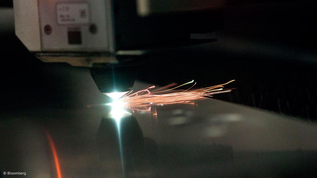 IMPROVED PROFICIENCY The speed of a fibre laser is several times higher than that of a CO2 laser