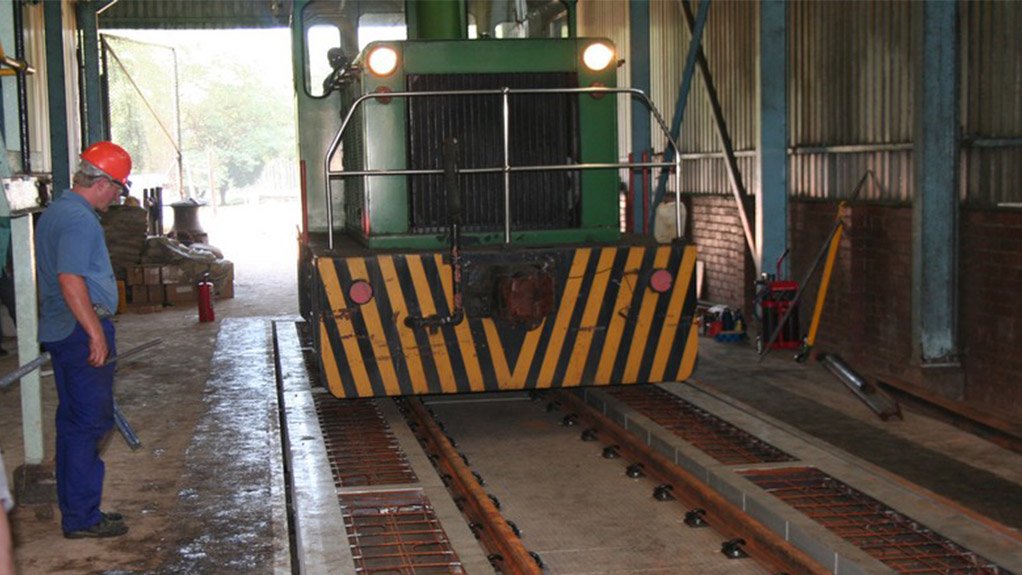 EFFICIENT AND RELIABLE CWCSA’s weighbridge for Illovo Sugar allows for the system to use three individual weigh platforms 