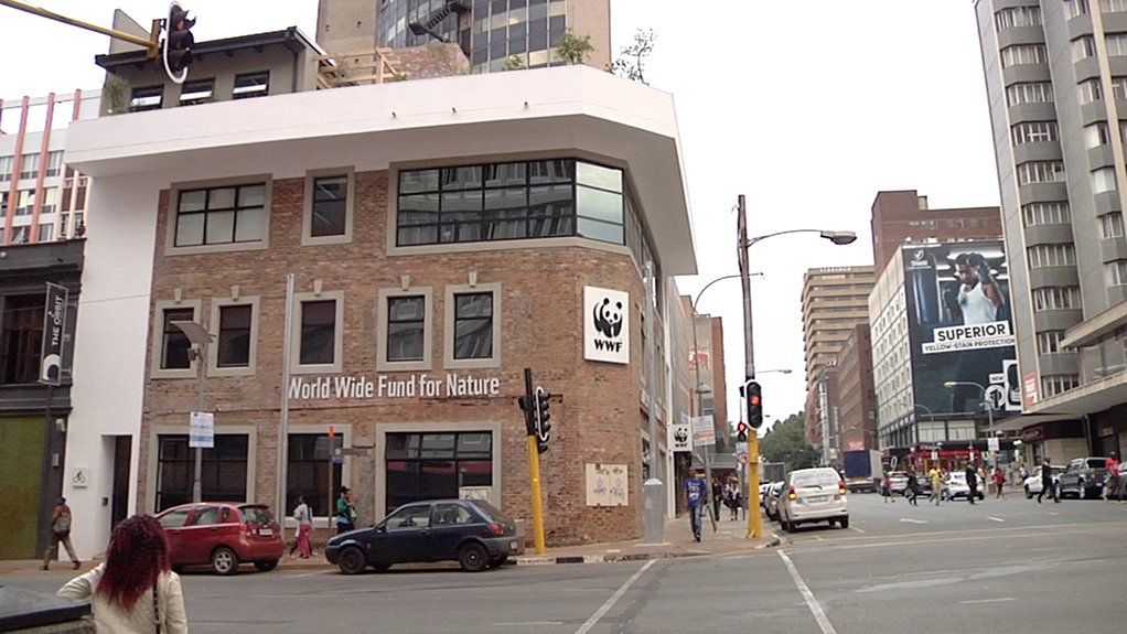 WWF BUILDING, BRAAMFONTEIN
Except for the façade, the original WWF building was deconstructed brick by brick, with every brick being used in the construction of the new building
