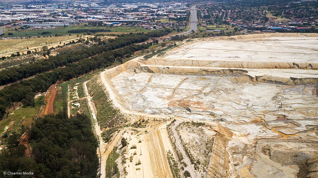 FORMIDABLE FOOTPRINT DRDGold’s assets cover an area – about 62 km from the east to the west and 25 km from the north to the south – in the Witwatersrand, in Gauteng, and include access to about 750-million tonnes to 900-million tonnes of tailings 