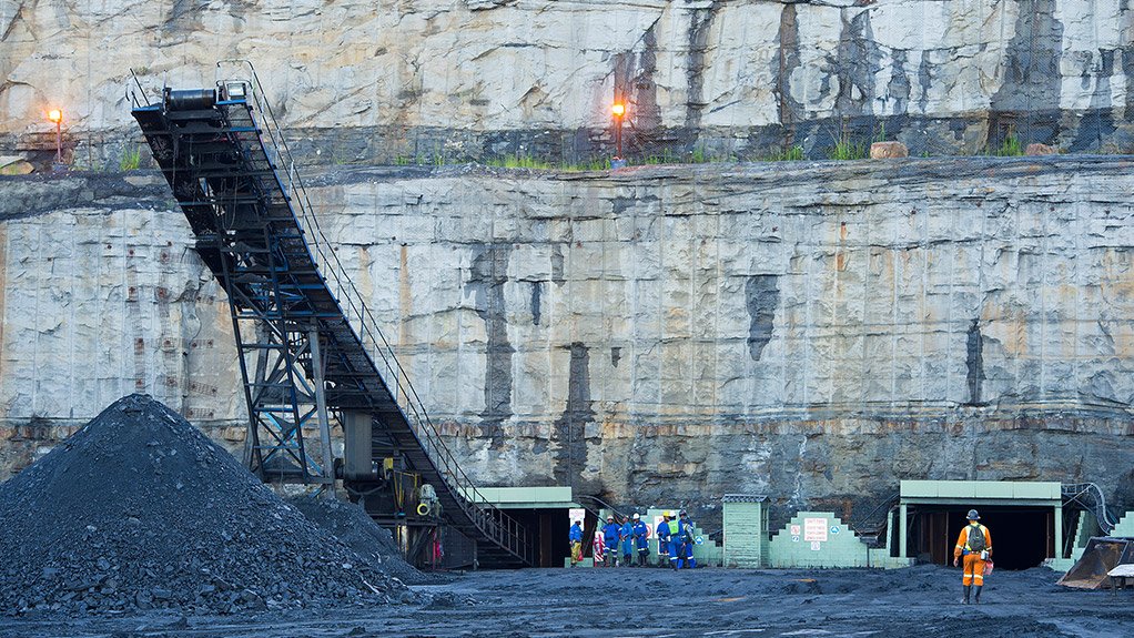 VAALKRANTZ COLLIERY, WEST ADIT Following the fatality at Vaalkrantz colliery, Keaton Energy implemented more rigorous safety standards at its operations