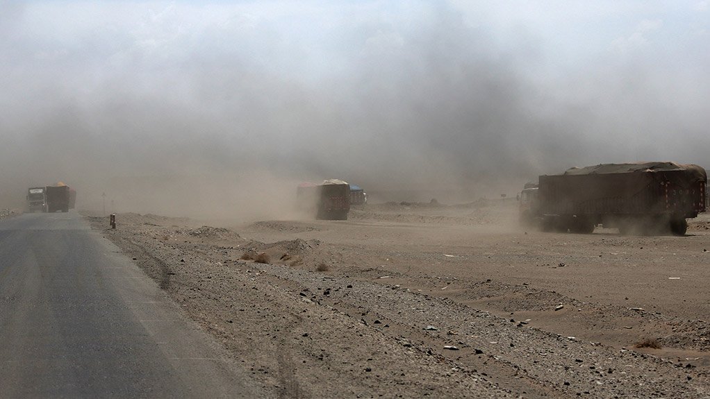 DUST CONTROL
GreenBit can significantly reduce the health and environmental hazards caused by dust emissions on a mine's haulage roads