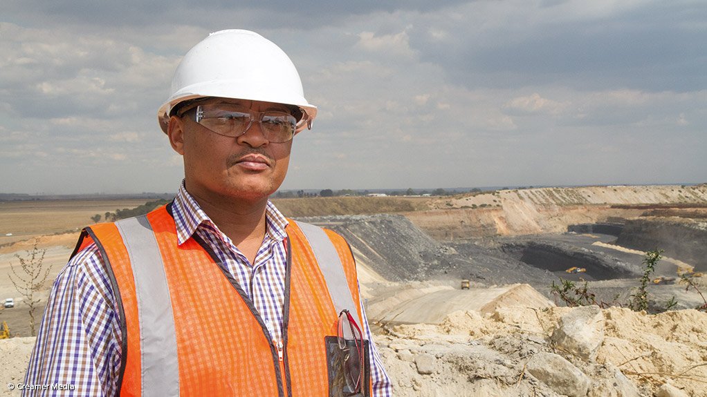 SICELO SIKAKANE African Exploration Mining and Finance Corporation’s other development asset is the Klippoortjie project, about 20 km from Vlakfontein mine 