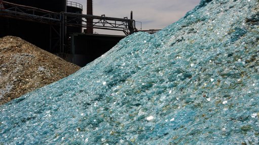 Glass manufacturer reduces waste using recovery, reclamation process