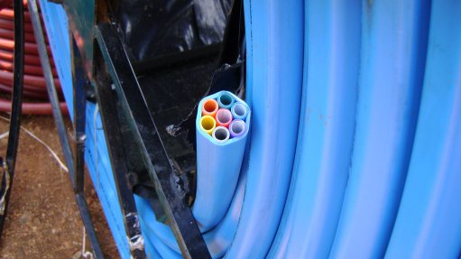 DARK FIBRE NETWORK
Dark Fibre Africa’s network has the capacity to handle bandwidths far larger than South Africa’s expected broadband traffic requirements over the next 20 years
