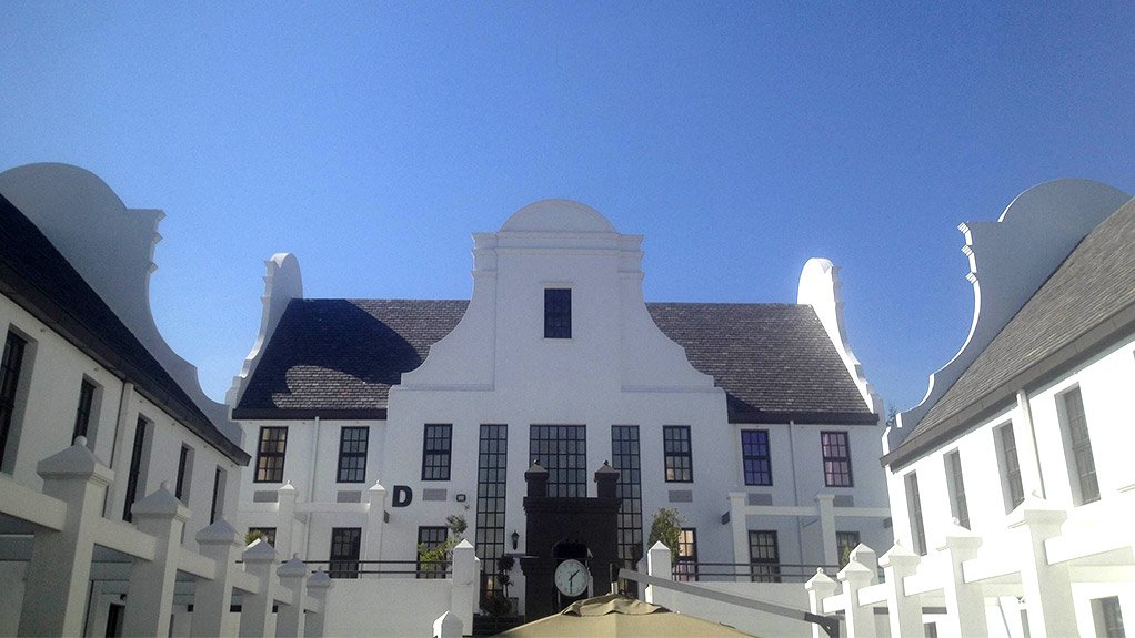 GBCSA awards 100th Green Star rating to Growthpoint