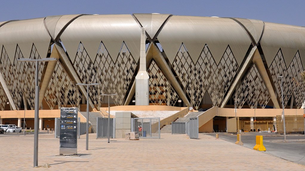Vitrex Goes The Extra Mile To Clad Arabian Totems