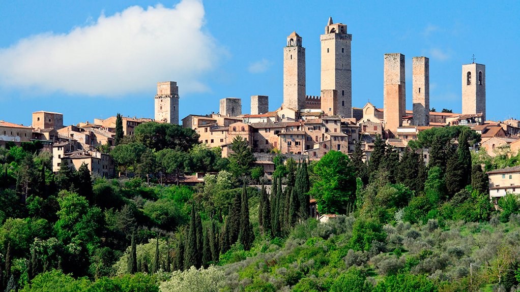 SAN GIMIGNANO Today only 13 towers remain of the original 72