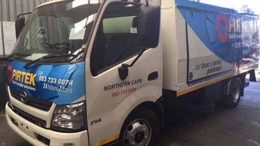 24/7 SERVICE
The new Pirtek mining service vehicle complements the current fleet of mobile service vehicles in the Northern Cape operating from Kathu, Postmasburg and Upington