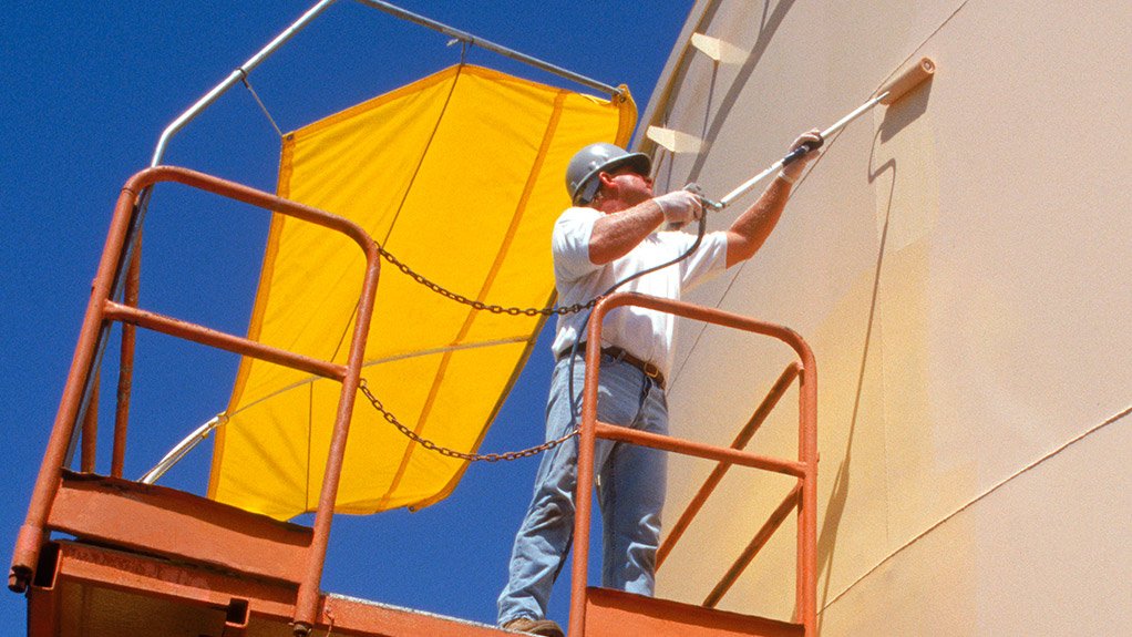 TECHNICAL SOLUTION PROVIDED
Air Products' epoxy coatings offer durability and chemical resistance to the elements
 