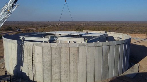 MULEBY SYSTEM TANK Aquadam has been contracted to install its water storage solution for the Siyabuswa community, in the Dr JS Moroka local municipality, in Mpumalanga 