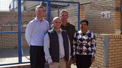 POSITIVE PARTNERSHIP 
Air Products distributor business manager Jorg Scholz, Cosmo industrial sales manager Jaques Uys, Cosmo general manager  Petrus Pretorius, Cosmo training manager Leazle van Rooi