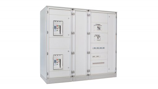 XL3 POWER DISTRIBUTION ENCLOSURE 
The XL³ cabinets and enclosures are used for power distribution sites that have a capacity of between 160 A and 6 300 A