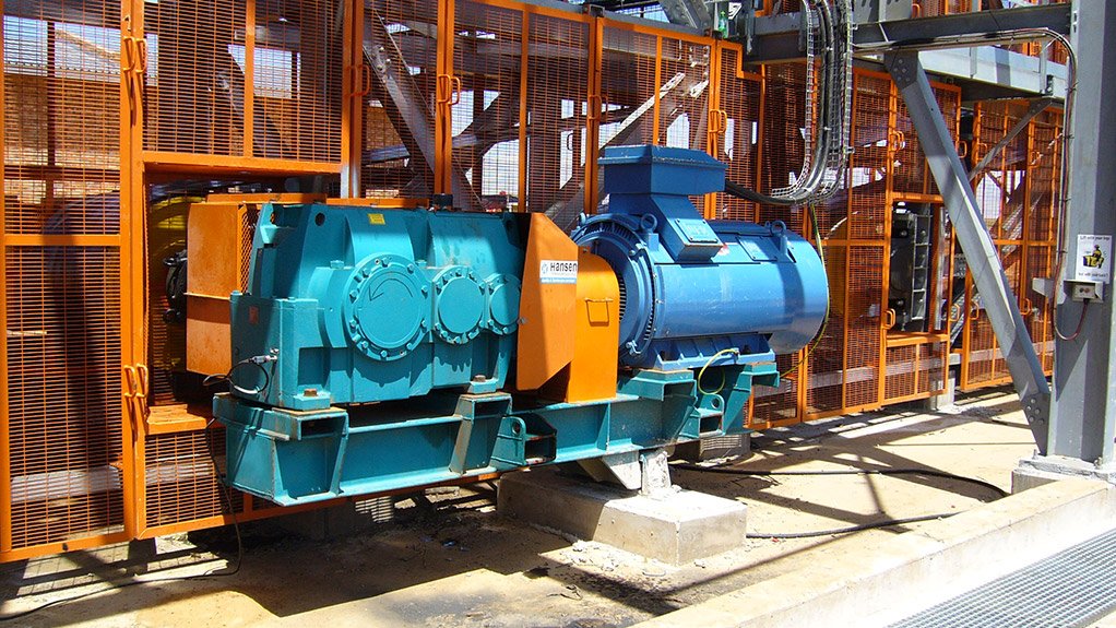 GEARBOX COMMISSIONING Hansen Transmission South Africa is commissioning 39 Hansen P4 multistage industrial gearboxes at Vale’s Moatize coal mine 
