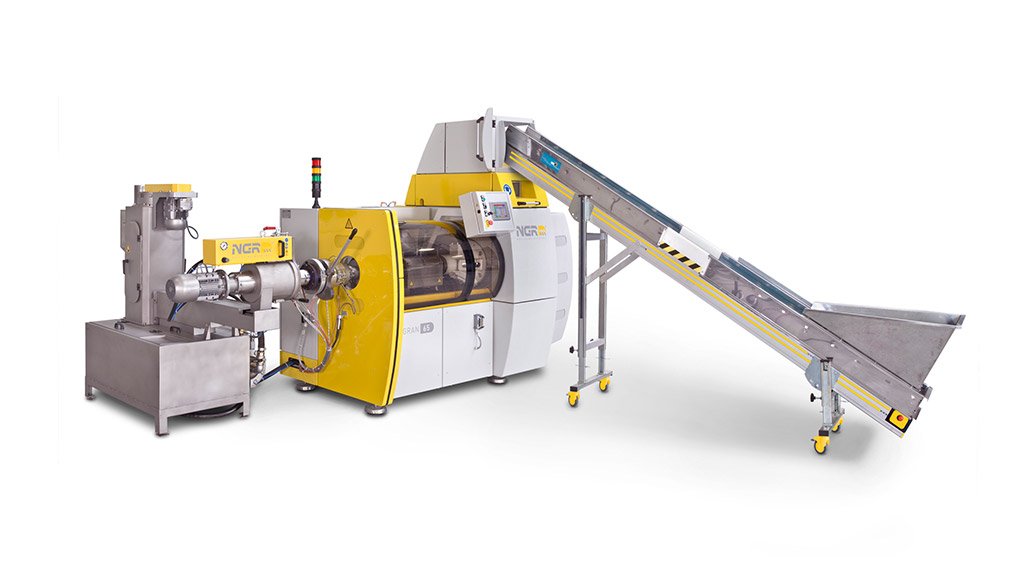 Conversion of Injection-Molding Sprues to High Quality Resin at the FAKUMA on the NGR-Booth