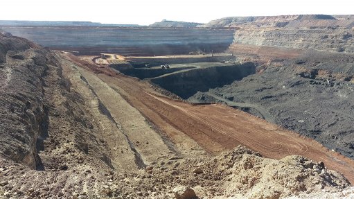 Tshipi Borwa manganese mine extends Aveng Moolmans contract for a further five years