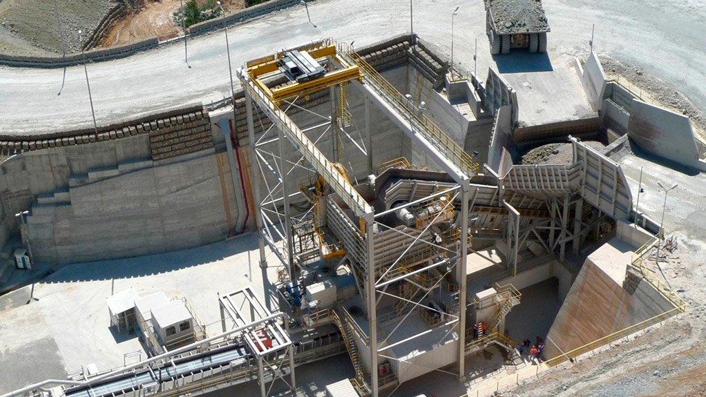SEMIMOBILE CRUSHING SYSTEM
ThyssenKrupp's In-Pit crushing solutions can be implemented for most in-pit mineral mining 