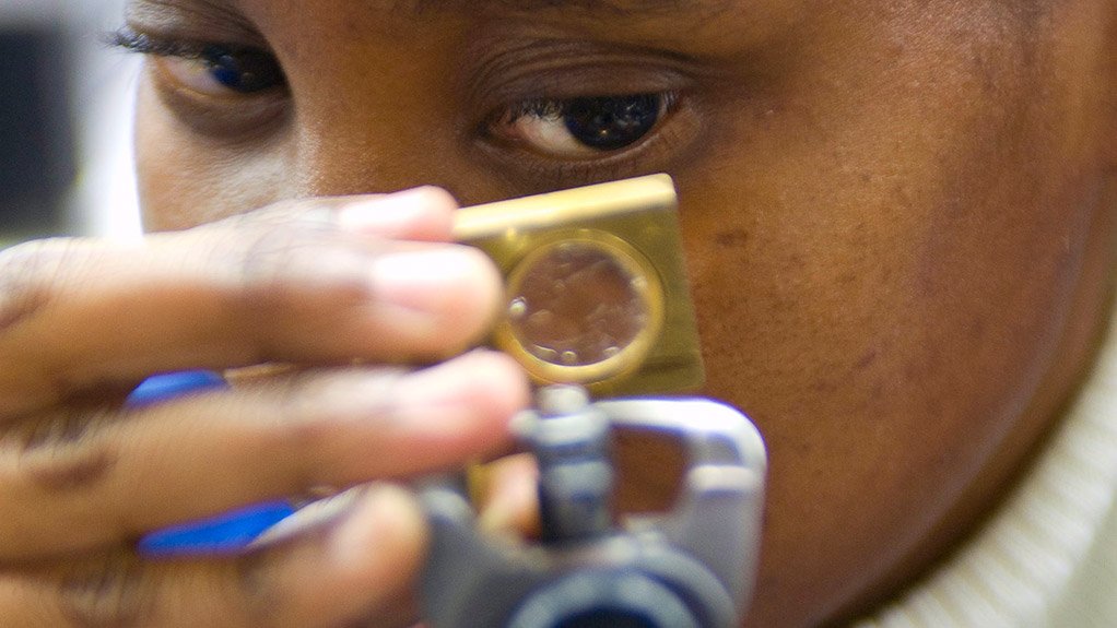PAYING CLOSE ATTENTION
PwC anticipates uncertainty on the Mining Charter reporting outcome, water scarcity and productivity challenges at selected mines will pose as risks to the mining industry
