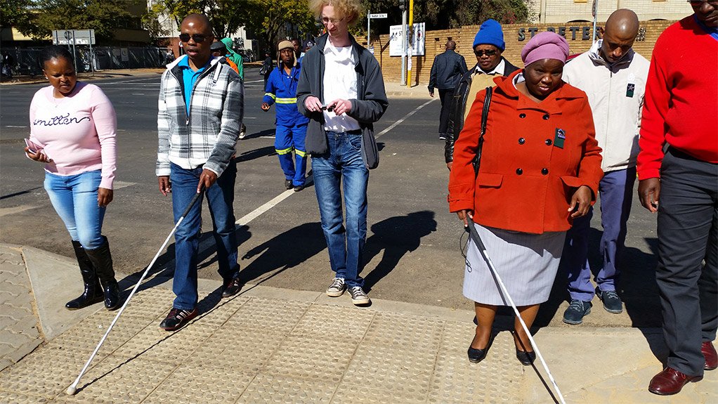 UNIVERSAL ACCESS R&D
A significant amount of research and development on universal access has been conducted with the South African National Council of the Blind
