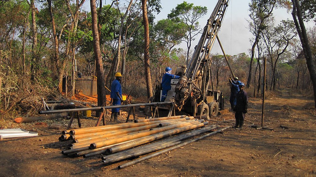 ON TRACK
Drilling at the Mpokoto gold project will include deeper drilling and sulphide sampling, particularly at a drill hole referred to as hole 64, estimated to contain high ore grades

