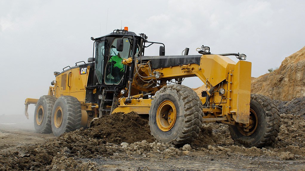 New 18M3 Adds Power, Capability to Cat® Mining Motor Grader Range
