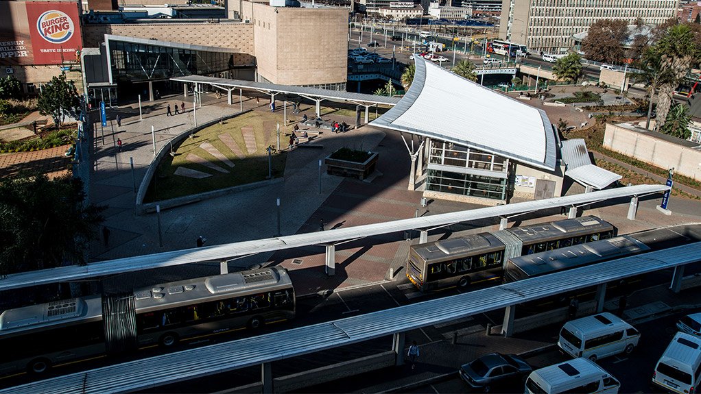 ALTERNATIVE OPTION
The Gautrain expansions, the roll-out of the Metrorail new rolling stock and the bus rapid transit systems are fundamental for viable transport alternatives 
