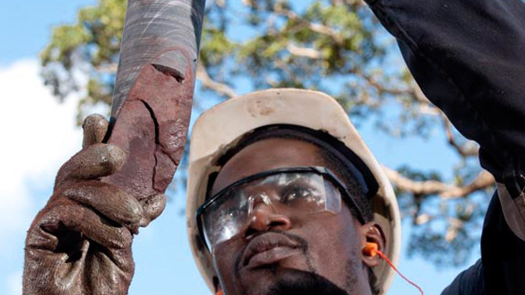 TRANSFERABLE SKILLS
Core Mining intends to ensure that the Avima iron-ore project provides jobs and skills training for the local communities
