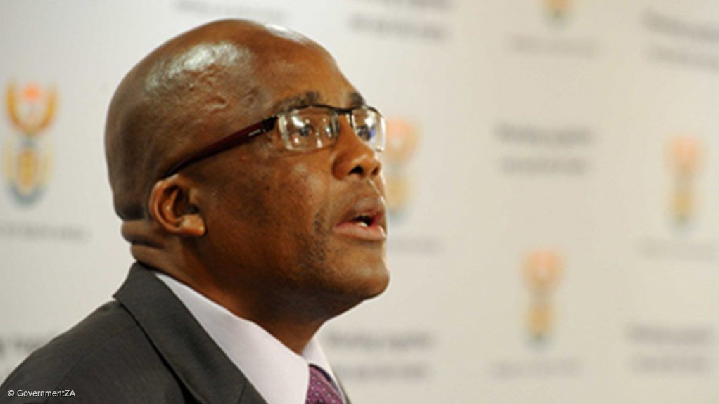 Aaron Motsoaledi