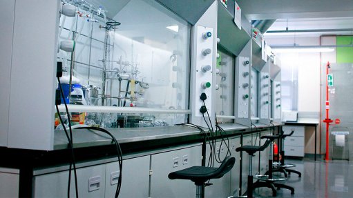 UCT launches lab to boost development of life-saving medicines