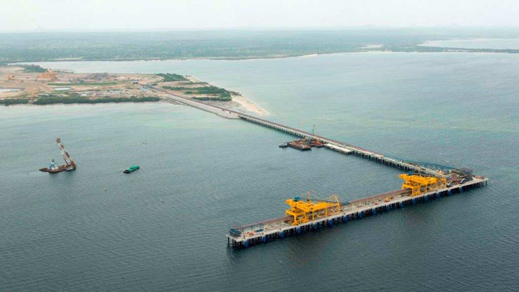 MATCHING THE REQUIREMENT
African Trading Group installed more than 25 km of steel cord conveyor belt, comprising more than 110 vulcanised splices for the Nacala port project
