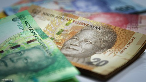 Rand to hit record R19 to the dollar by year-end – analyst