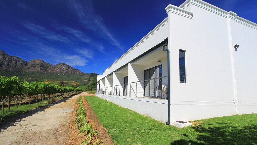 LSFB brings Peace and Beauty to Vrede en Lust