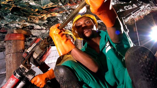 EFFICIENT MINDSET
All mining personnel should be trained to operate their respective machinery in the most efficient manner possible