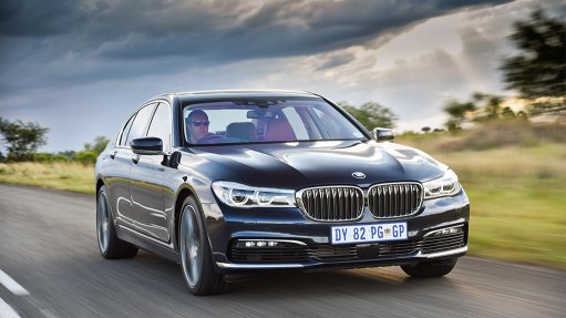 BMW’s new 7 Series parks itself, introduces gesture control