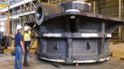 SETTING MILESTONES
The 60/109 primary gyratory crusher weighs 580 t and has a throughput of 3 500 t/h
