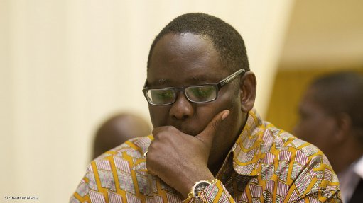S Africa is a sinking ship, says Vavi 