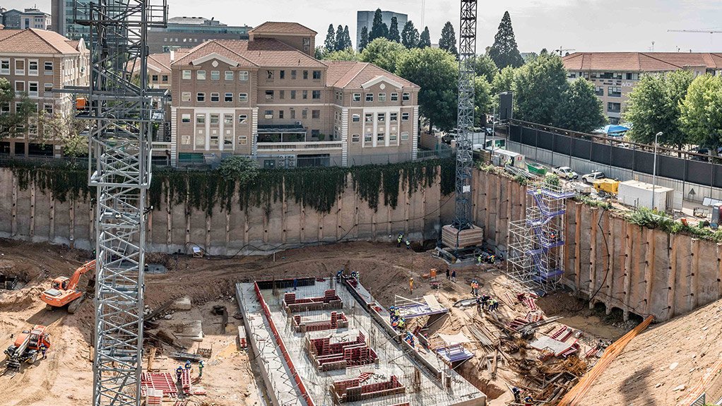LEONARDO CONSTRUCTION SITE
Aveng Grinaker-LTA will construct the new building, which includes a four-level basement and a 150 m high-rise building at 75 Maude street, in Sandton
