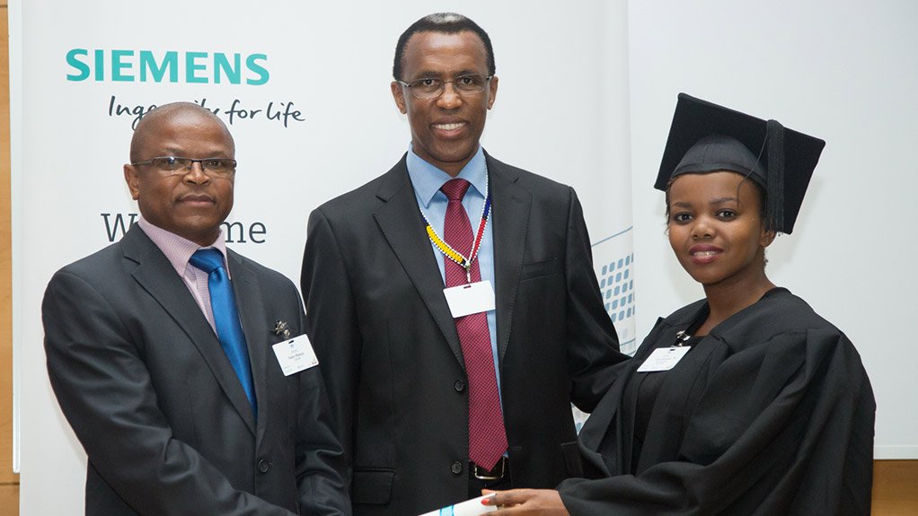 AIDC and Siemens acknowledge artisan and engineering graduates