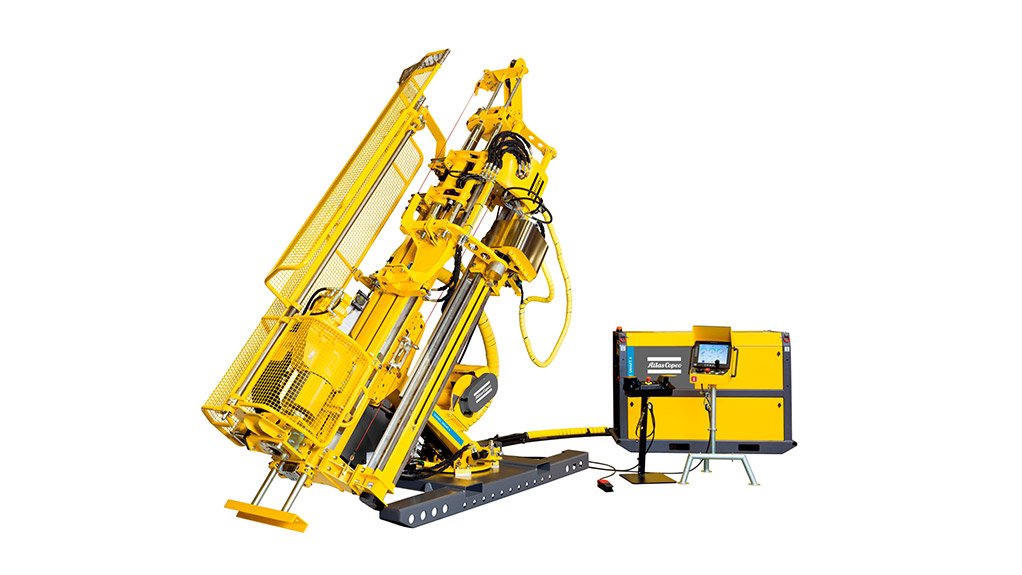 SMART RIG
The Diamec Smart core drilling rigs have an advanced rig control system that enables automatic functions such as drilling and adding and removing of rods