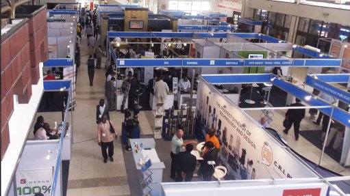 LOCATION LOCATION
The West African Mining & Power Exhibition serves as a valuable platform for networking between key industry players
