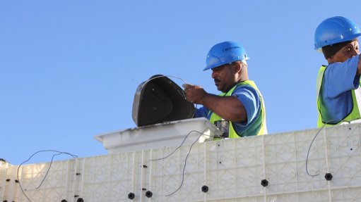 FILING THE GAP Aerated mortar is used to fill Moladi's formwork mould in order to create walls