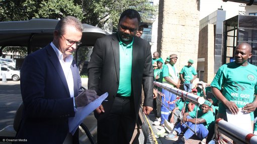 AMCU calls on Glencore to improve mineworkers’ wages, benefits