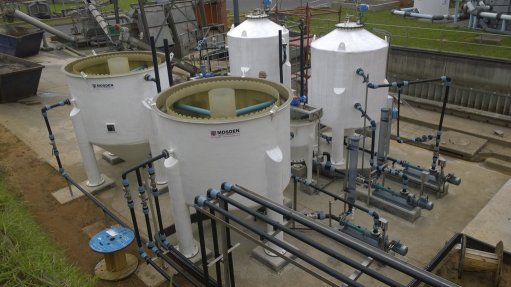 ANAEROBIC DIGESTION PILOT
The trial project, which was commissioned and optimised by Veolia, aims to generate biogas from the current waste water feeds at the plant