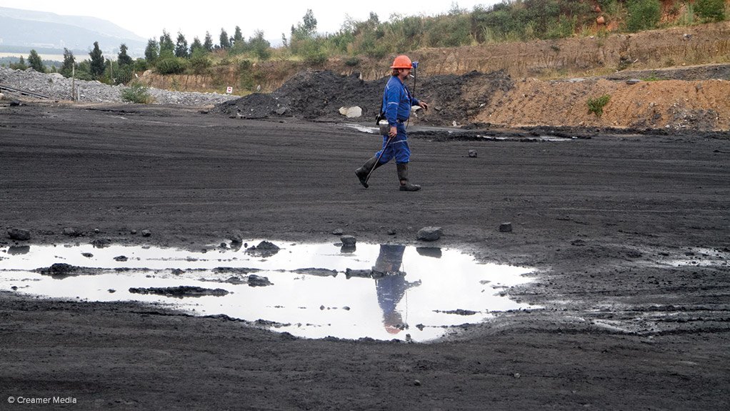 VAALKRANTZ COLLIERY
Low coal prices, largest customer reneging on offtake agreement and the unavailability of water owing to the continued drought in the region resulted in Vaalkrantz being put on care and maintenance
